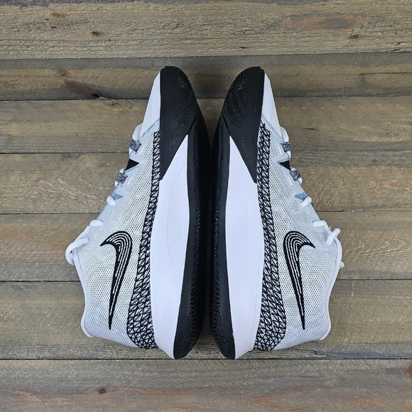 Kyrie Flytrap VI White Black Men's Basketball Shoes Sneakers  NEW - Picture 7 of 11